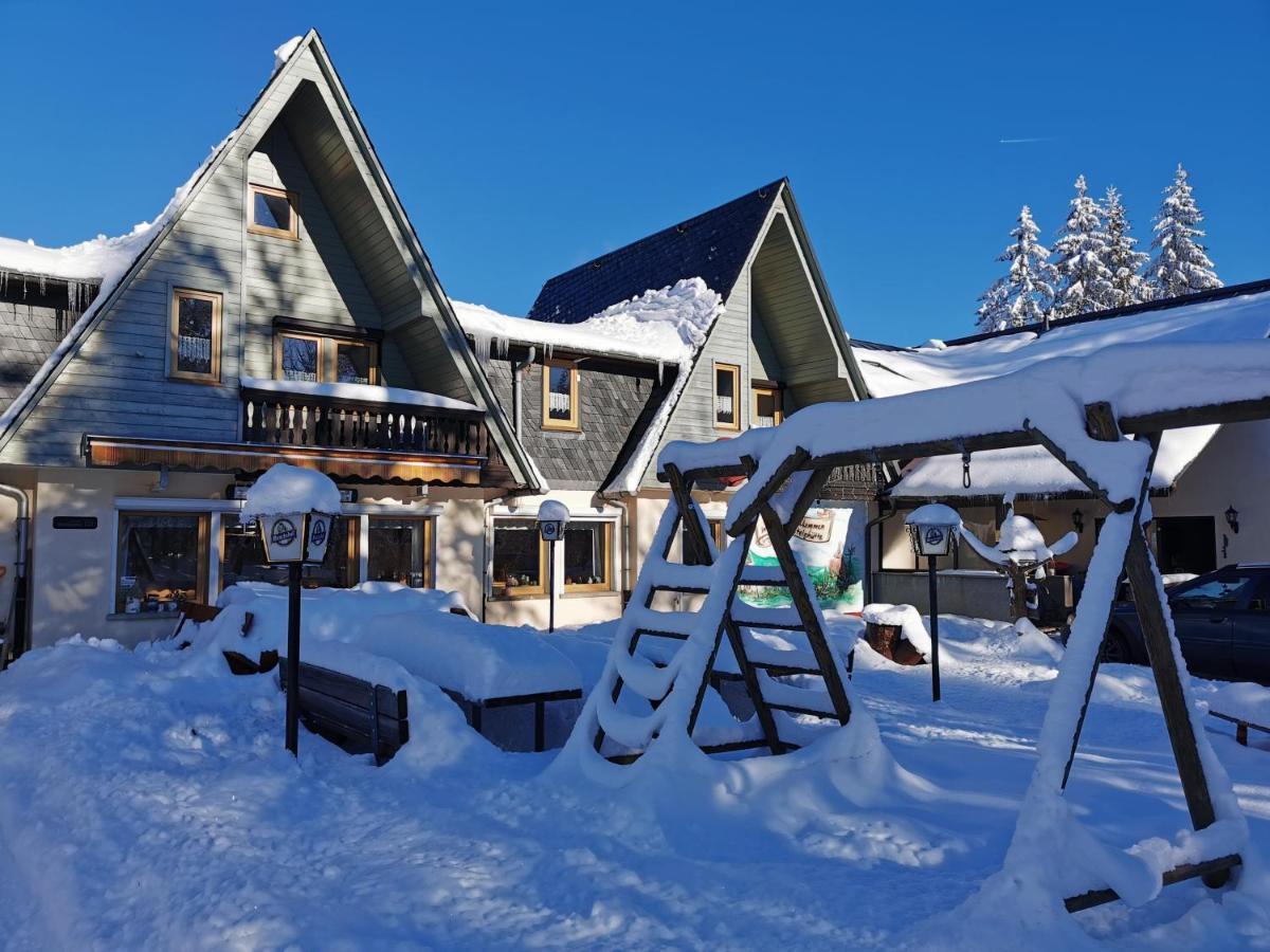 Hotel-Pension Rennsteighutte Фрауенвальд Екстер'єр фото